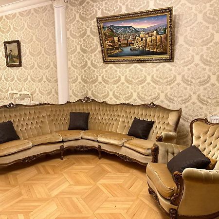 4 Bedroom Suite Apartment Ln Tbilisi City Exterior photo