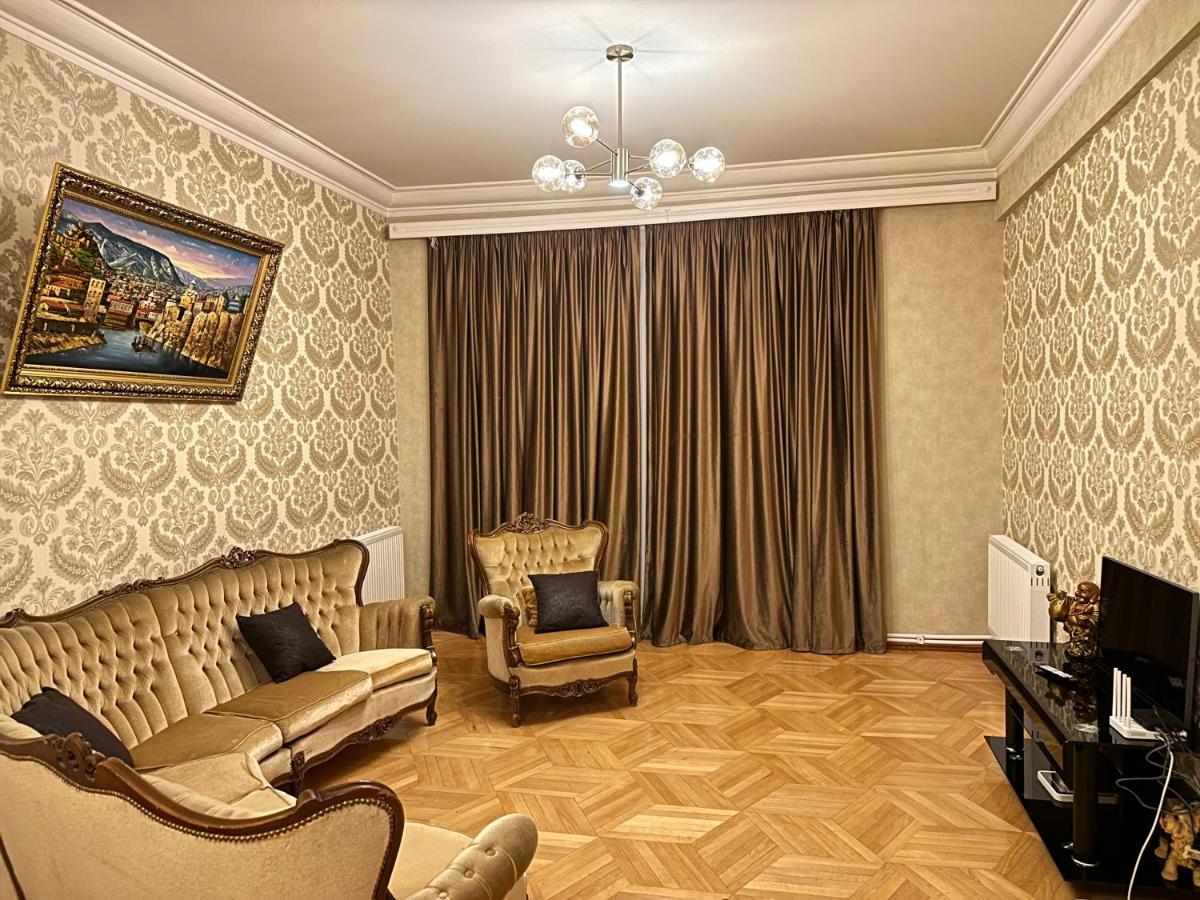 4 Bedroom Suite Apartment Ln Tbilisi City Exterior photo
