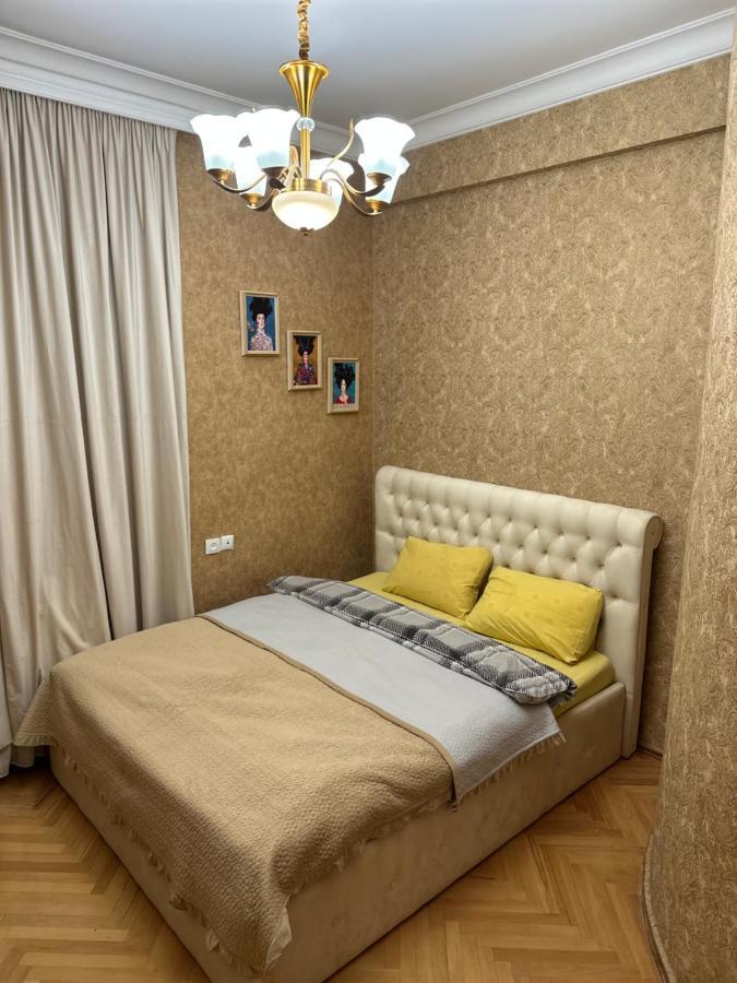 4 Bedroom Suite Apartment Ln Tbilisi City Exterior photo