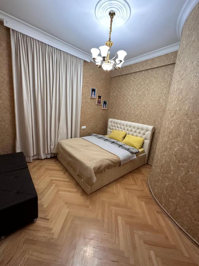 4 Bedroom Suite Apartment Ln Tbilisi City Exterior photo